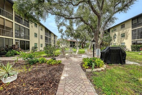 Condo in Sarasota, Florida, 2 bedrooms  № 2236800 - photo 27