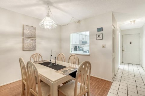 Condo in Sarasota, Florida, 2 bedrooms  № 2236800 - photo 5