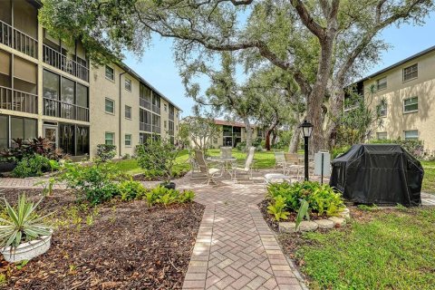 Condo in Sarasota, Florida, 2 bedrooms  № 2236800 - photo 26