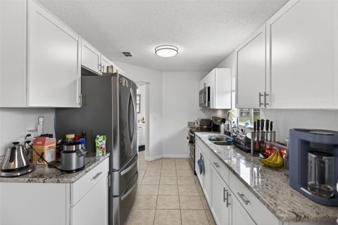 House in Ocala, Florida 2 bedrooms, 99.03 sq.m. № 1792701 - photo 8