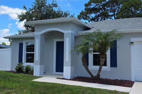 House in Vero Beach, Florida 3 bedrooms, 124.67 sq.m. № 2259312