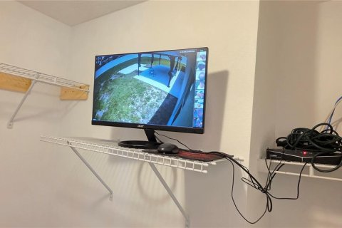 Снять в аренду виллу или дом в Виро-Бич, Флорида 3 комнаты, 124.67м2, № 2259312 - фото 11