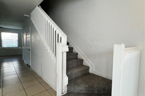 Adosado en venta en Cutler Bay, Florida, 3 dormitorios, 143.26 m2 № 1936989 - foto 22