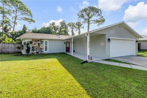 House in Edgewater, Florida 3 bedrooms, 115.94 sq.m. № 1907553 - photo 1