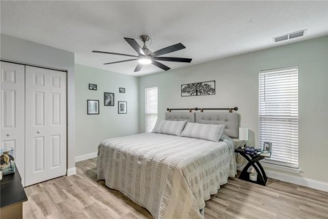 House in Edgewater, Florida 3 bedrooms, 115.94 sq.m. № 1907553 - photo 20
