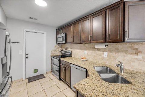 House in Edgewater, Florida 3 bedrooms, 115.94 sq.m. № 1907553 - photo 18