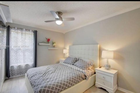 Casa en venta en Wellington, Florida, 5 dormitorios, 180.79 m2 № 2088766 - foto 19