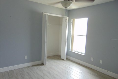 House in Clermont, Florida 6 bedrooms, 216.56 sq.m. № 2227722 - photo 28