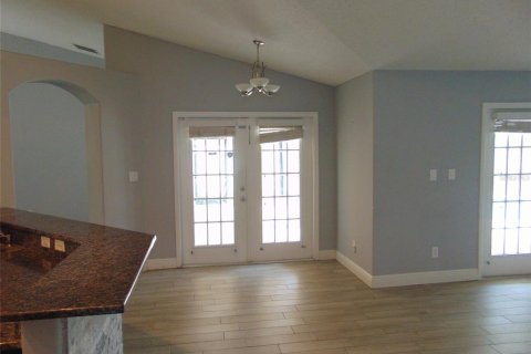 House in Clermont, Florida 6 bedrooms, 216.56 sq.m. № 2227722 - photo 22