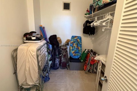 Condominio en venta en Deerfield Beach, Florida, 2 dormitorios, 90.12 m2 № 1862120 - foto 22