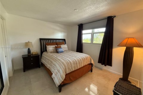 Condominio en venta en Deerfield Beach, Florida, 2 dormitorios, 90.12 m2 № 1862120 - foto 9