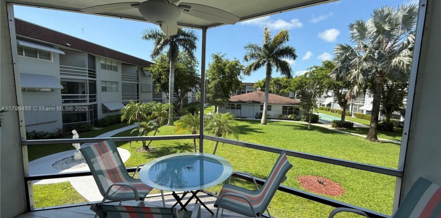 Condominio en Deerfield Beach, Florida, 2 dormitorios № 1862120