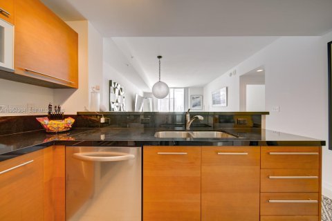 Снять в аренду кондоминиум в Майами, Флорида 2 спальни, 98.29м2, № 2019642 - фото 13