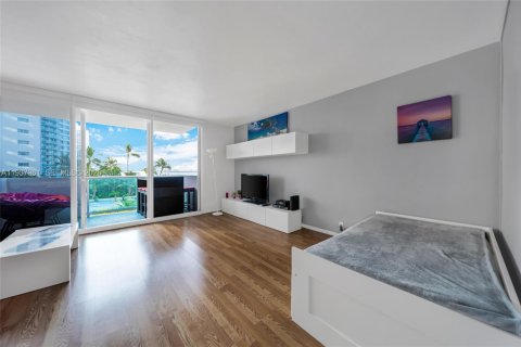 Copropriété à louer à Miami Beach, Floride: 51.28 m2 № 1996570 - photo 12