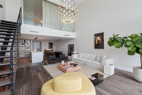 Copropriété à vendre à Miami, Floride: 2 chambres, 167.41 m2 № 2015809 - photo 13