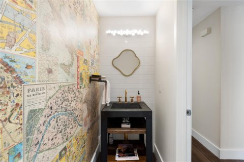 Copropriété à vendre à Miami, Floride: 2 chambres, 167.41 m2 № 2015809 - photo 10