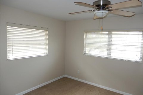 Casa en alquiler en Tierra Verde, Florida, 3 dormitorios, 155.98 m2 № 2093965 - foto 18
