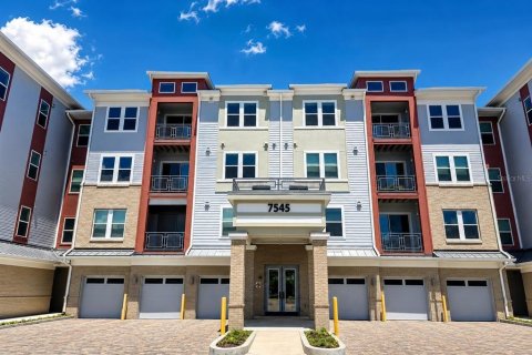 Condominio en Orlando, Florida, 2 dormitorios  № 2334307