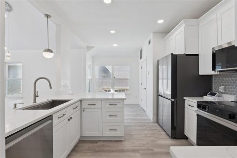 Villa ou maison à vendre à Lake Mary, Floride: 4 chambres, 199.93 m2 № 2150242 - photo 7