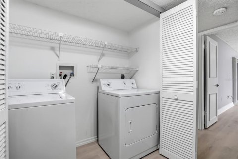 Купить кондоминиум в Клируотер, Флорида 4 комнаты, 99.87м2, № 2098132 - фото 30
