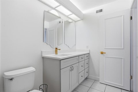 Купить кондоминиум в Клируотер, Флорида 4 комнаты, 99.87м2, № 2098132 - фото 23