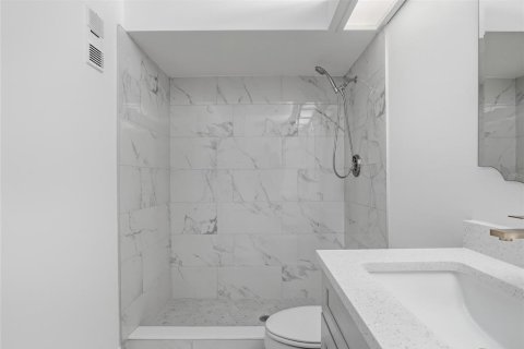 Купить кондоминиум в Клируотер, Флорида 4 комнаты, 99.87м2, № 2098132 - фото 22