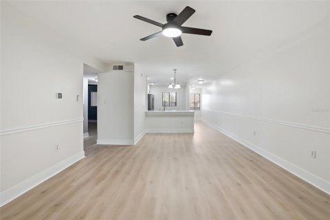 Купить кондоминиум в Клируотер, Флорида 4 комнаты, 99.87м2, № 2098132 - фото 11