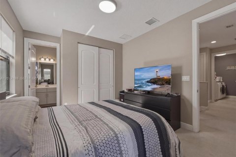 Casa en alquiler en Coral Springs, Florida, 4 dormitorios, 286.79 m2 № 2171129 - foto 24