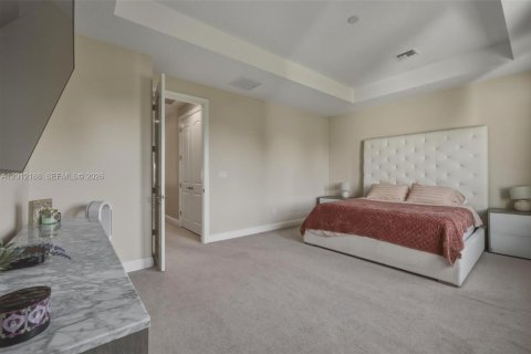 Casa en alquiler en Coral Springs, Florida, 4 dormitorios, 286.79 m2 № 2171129 - foto 14