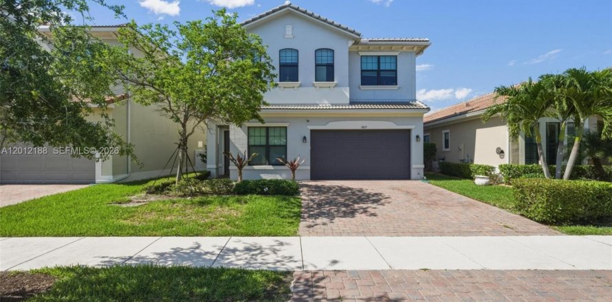 Casa en Coral Springs, Florida 4 dormitorios, 286.79 m2 № 2171129