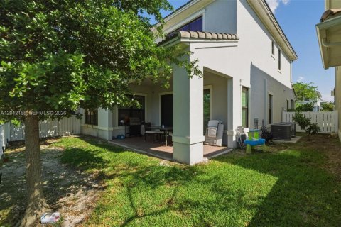 Casa en alquiler en Coral Springs, Florida, 4 dormitorios, 286.79 m2 № 2171129 - foto 27