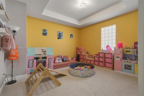 Casa en alquiler en Coral Springs, Florida, 4 dormitorios, 286.79 m2 № 2171129 - foto 13