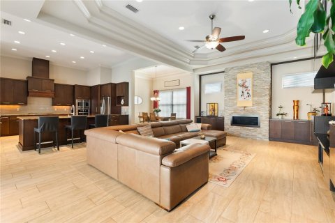 House in Windermere, Florida 4 bedrooms, 333.15 sq.m. № 1685343 - photo 14