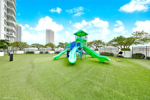 Copropriété à louer à Miami, Floride: 2 chambres, 101.45 m2 № 2384982 - photo 21