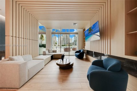 Copropriété à louer à Miami, Floride: 2 chambres, 101.45 m2 № 2384982 - photo 12