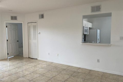 Condo in Orlando, Florida, 3 bedrooms  № 1894676 - photo 8