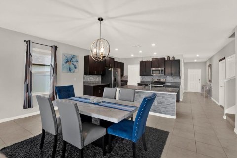 House in Riverview, Florida 5 bedrooms, 273.97 sq.m. № 2266376 - photo 18
