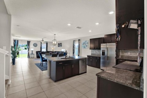House in Riverview, Florida 5 bedrooms, 273.97 sq.m. № 2266376 - photo 12