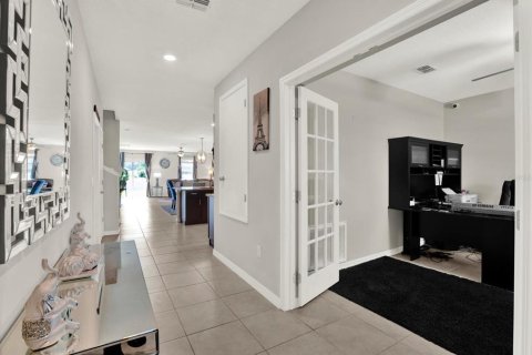 House in Riverview, Florida 5 bedrooms, 273.97 sq.m. № 2266376 - photo 4