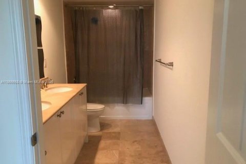 Condominio en venta en Hallandale Beach, Florida, 2 dormitorios, 100.43 m2 № 1897330 - foto 14