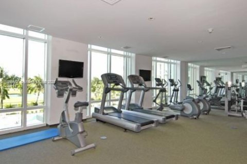 Condominio en venta en Hallandale Beach, Florida, 2 dormitorios, 100.43 m2 № 1897330 - foto 5