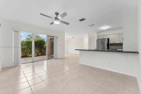 Adosado en venta en Davie, Florida, 4 dormitorios, 175.21 m2 № 2005258 - foto 15