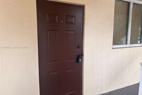 Condo in Homestead, Florida, 2 bedrooms  № 2063051