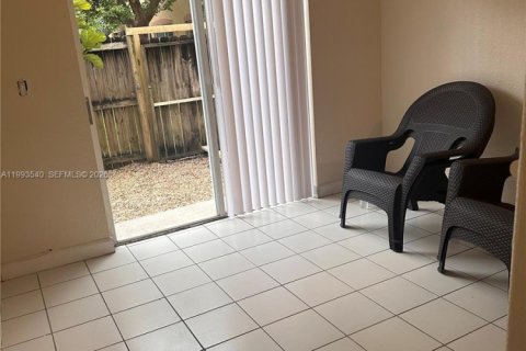 Condo in Homestead, Florida, 2 bedrooms  № 2063051 - photo 9