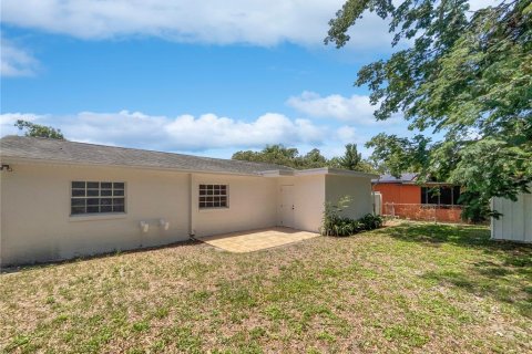 House in Tampa, Florida 3 bedrooms, 131.64 sq.m. № 1719298 - photo 8
