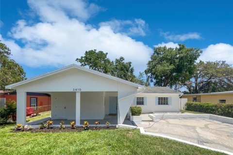 House in Tampa, Florida 3 bedrooms, 131.64 sq.m. № 1719298 - photo 24