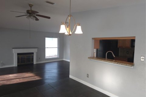 Villa ou maison à vendre à Clearwater, Floride: 4 chambres, 166.11 m2 № 2142583 - photo 11