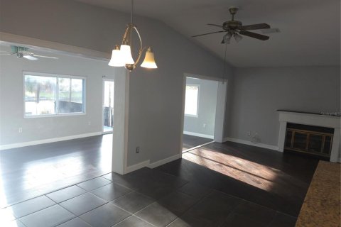 Villa ou maison à vendre à Clearwater, Floride: 4 chambres, 166.11 m2 № 2142583 - photo 12