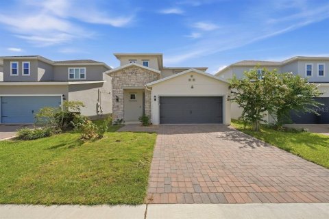 Casa en Clermont, Florida 4 dormitorios, 207.73 m2 № 2370685