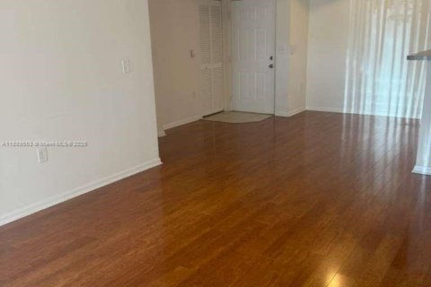 Copropriété à louer à Tamarac, Floride: 2 chambres, 91.14 m2 № 1942641 - photo 21